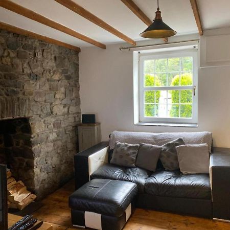2-Bed Cottage In In Welsh Valley Nr Swansea Buitenkant foto